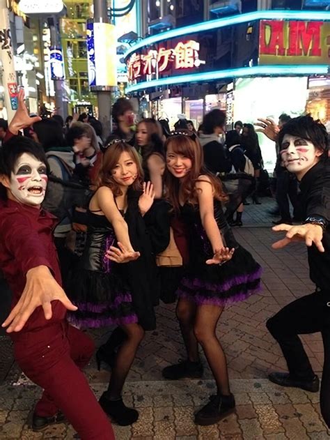 ハロウィンエロ画像250枚！素人ギャルのおっぱいや尻丸出し露。